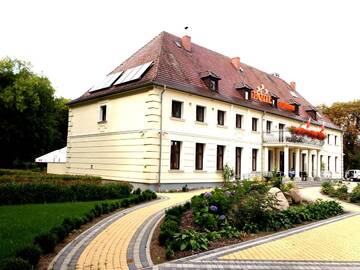 Фото Отель Hotel Świętoborzec г. Łobez 1